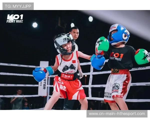 拳击训练营加入步伐爆发课程,移动更具穿透力