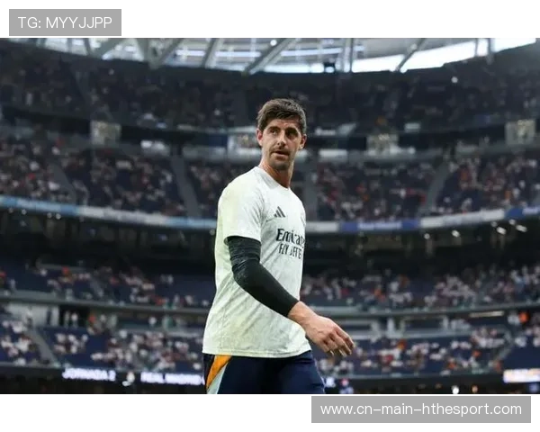 库尔图瓦门线上神勇封出必进球，力保皇马零封对手