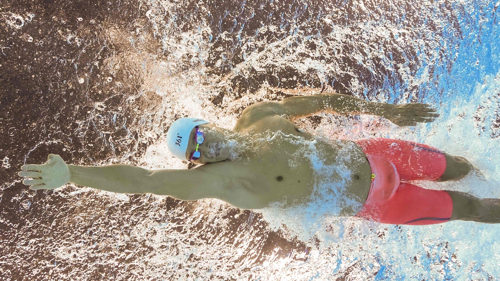 未来科技，虚实结合打造新型电竞玩法！